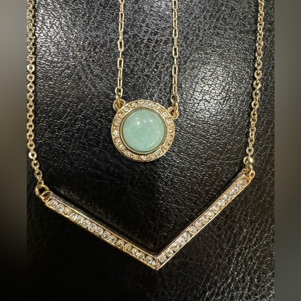 Gorgeous WHBM convertible Necklaces 2 in 1